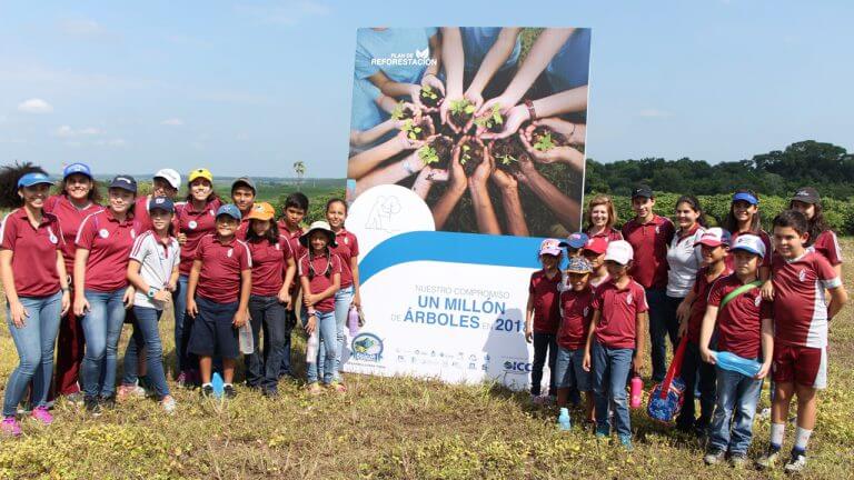 Azúcar de Guatemala inicia reforestación de 1 millón de árboles